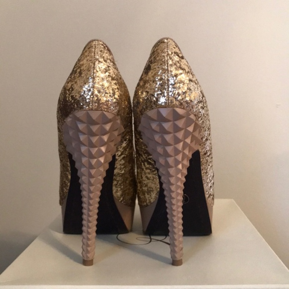 Rachel Roy Larence Gold Heels - Picture 2 of 4